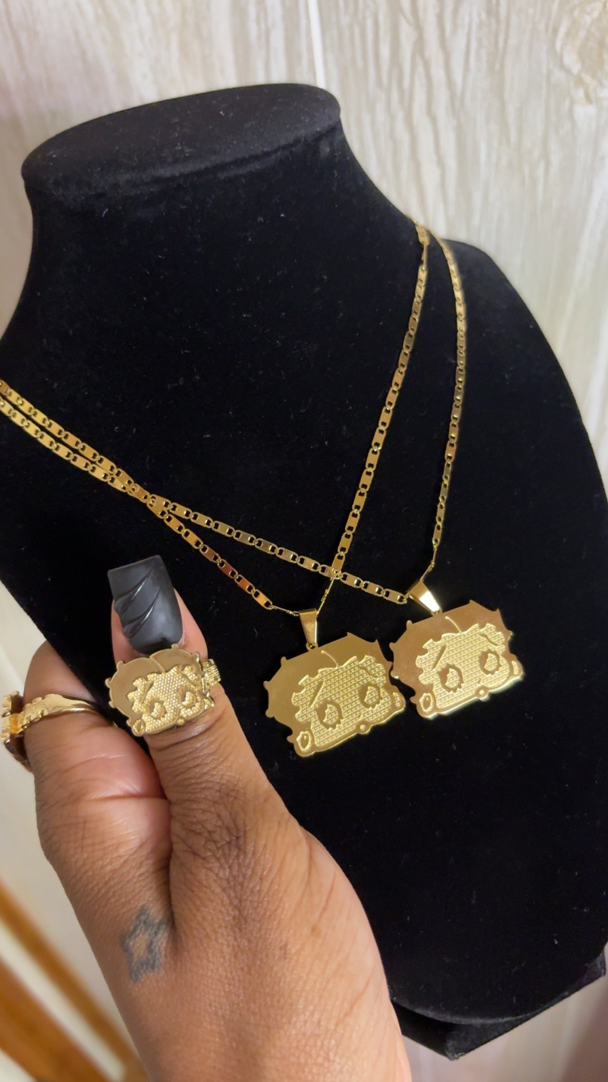 BB Necklace (Jumbo)