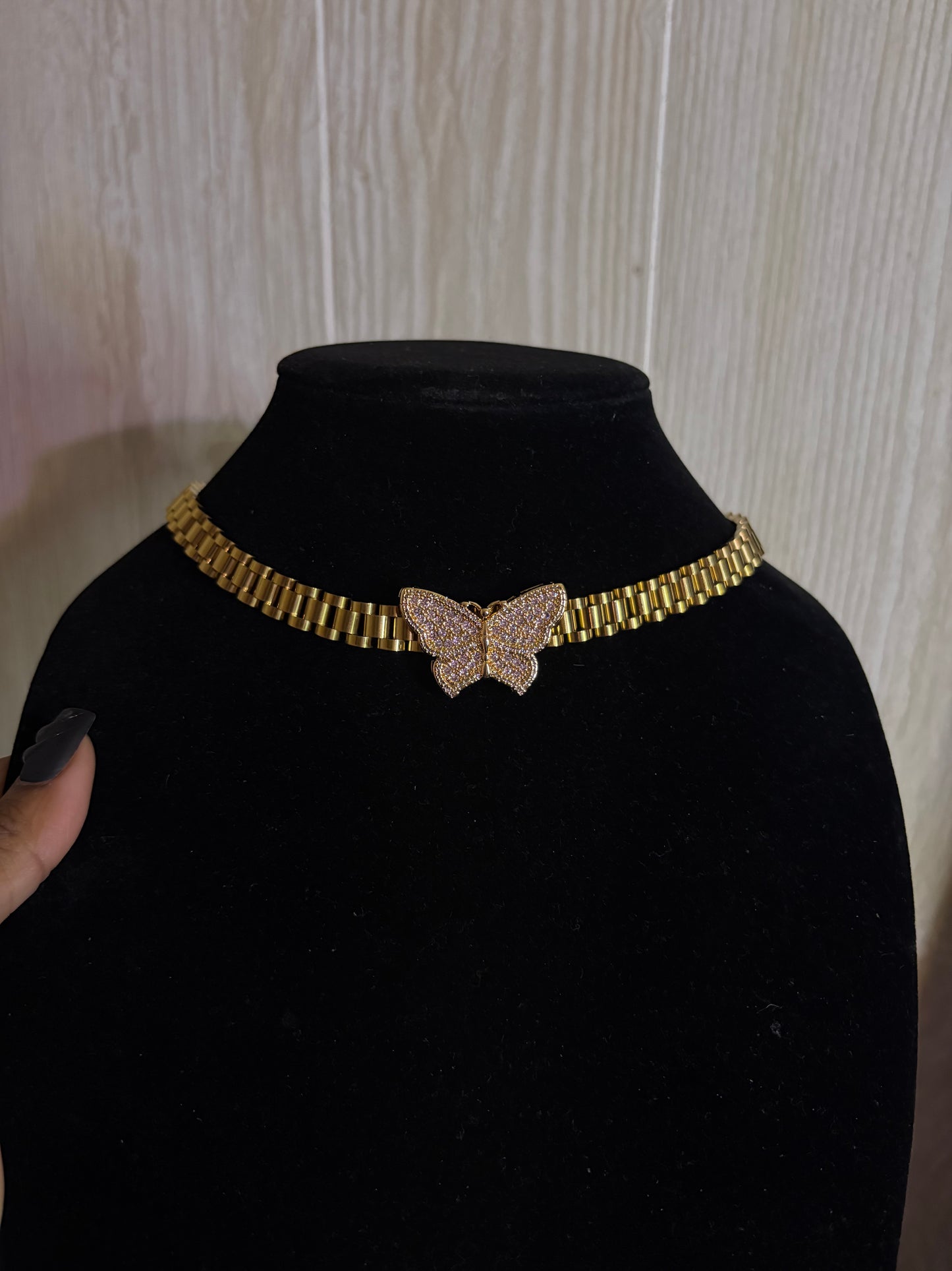 Èlan Necklace