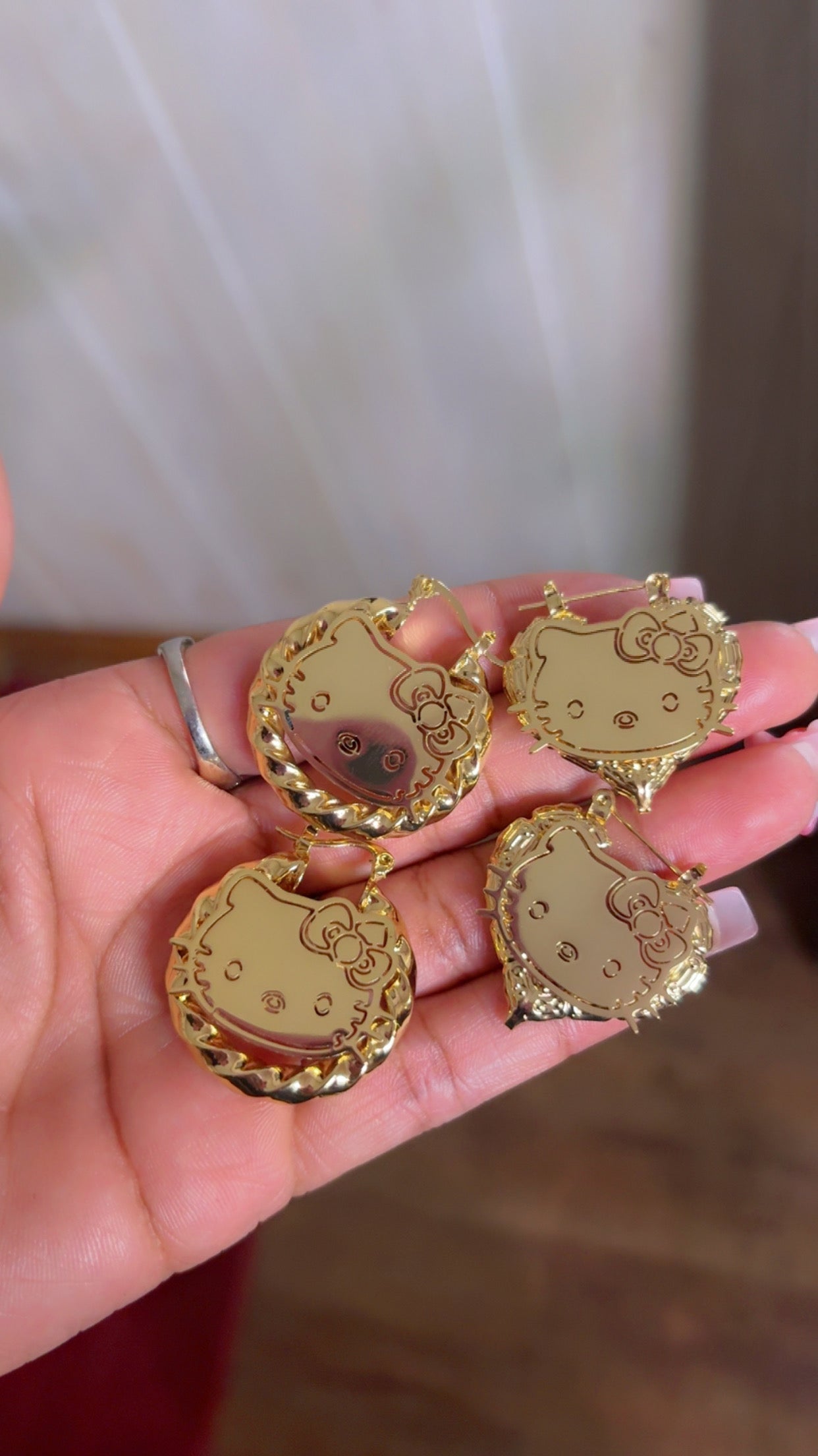 HK Sweetheart Hoops